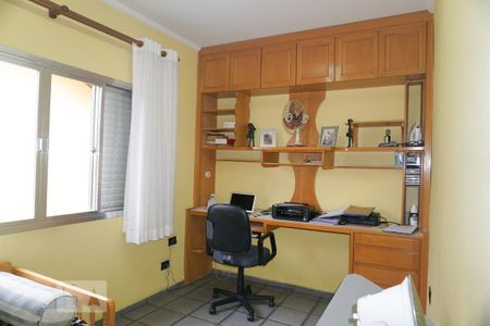 Casa à venda com 218m², 3 quartos e 3 vagasQuarto 2