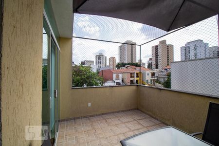 Casa de condomínio à venda com 118m², 4 quartos e 2 vagasVaranda
