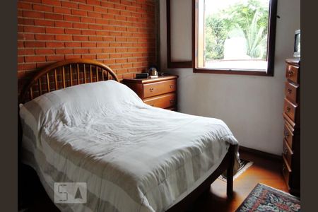 Casa à venda com 350m², 3 quartos e 10 vagas Casa à venda com 350m², 3 quartos e 10 vagasQuarto