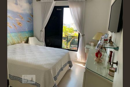 Apartamento à venda com 110m², 3 quartos e 2 vagas Apartamento à venda com 110m², 3 quartos e 2 vagasQuarto