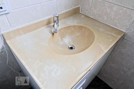 Apartamento à venda com 75m², 2 quartos e sem vaga Apartamento à venda com 75m², 2 quartos e sem vagaBanheiro