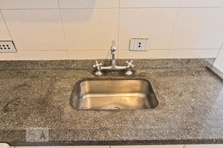 Apartamento à venda com 75m², 2 quartos e sem vaga Apartamento à venda com 75m², 2 quartos e sem vagaCozinha