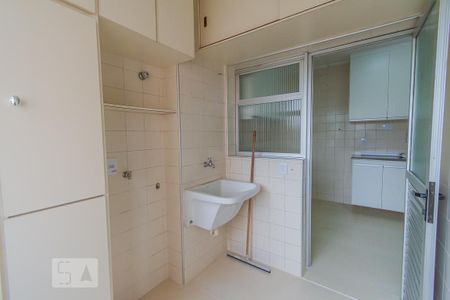 Apartamento à venda com 62m², 2 quartos e 1 vaga Apartamento à venda com 62m², 2 quartos e 1 vagaÁrea de Serviço