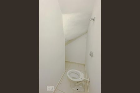 Lavabo de casa para alugar com 2 quartos, 120m² em Chácara Seis de Outubro, São Paulo