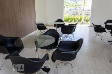 Apartamento para alugar com 46m², 2 quartos e 1 vagaÁrea comum - Salão de festas