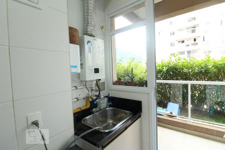 Apartamento à venda com 98m², 2 quartos e 1 vagaÁrea de Serviço