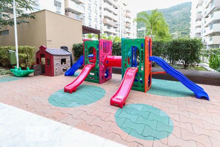 Apartamento à venda com 98m², 2 quartos e 1 vagaÁrea comum