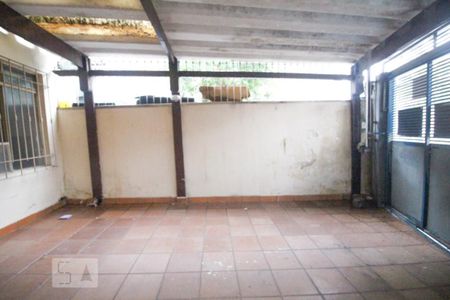 Casa à venda com 254m², 4 quartos e 5 vagas Casa à venda com 254m², 4 quartos e 5 vagasgaragem