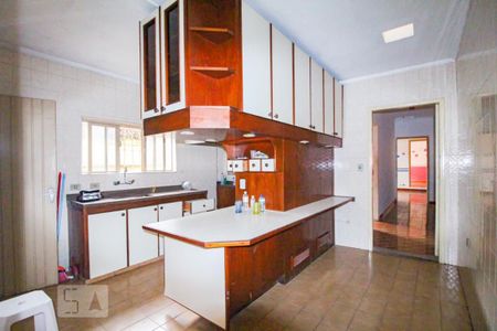 Casa à venda com 254m², 4 quartos e 5 vagas Casa à venda com 254m², 4 quartos e 5 vagascozinha casa 1