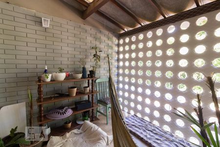 Casa à venda com 300m², 4 quartos e 5 vagas Casa à venda com 300m², 4 quartos e 5 vagasVaranda da Sala
