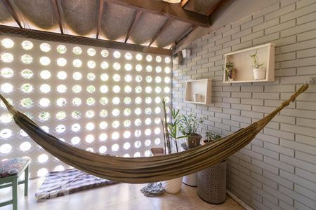 Casa à venda com 300m², 4 quartos e 5 vagas Casa à venda com 300m², 4 quartos e 5 vagasVaranda da Sala