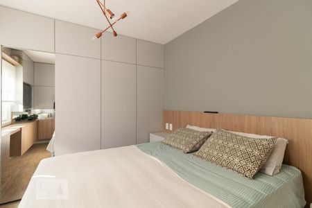 Casa à venda com 300m², 4 quartos e 5 vagas Casa à venda com 300m², 4 quartos e 5 vagasQuarto Suíte