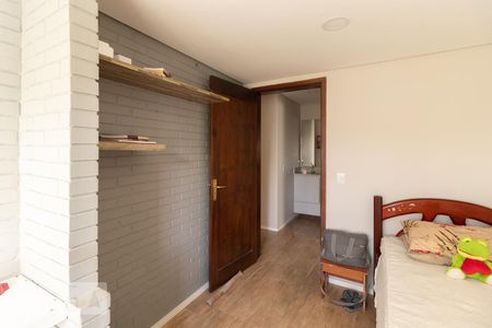 Casa à venda com 300m², 4 quartos e 5 vagas Casa à venda com 300m², 4 quartos e 5 vagasQuarto 2