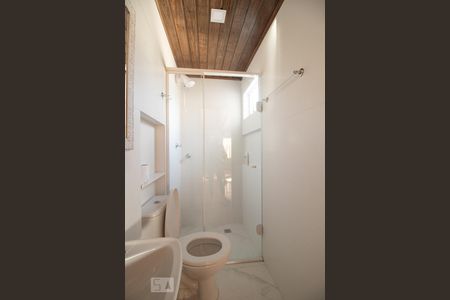 Casa à venda com 300m², 4 quartos e 5 vagas Casa à venda com 300m², 4 quartos e 5 vagasBanheiro