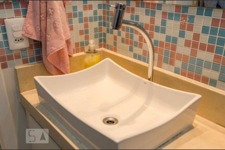 Apartamento à venda com 56m², 2 quartos e 1 vagaBanheiro