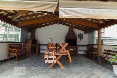 Apartamento à venda com 220m², 4 quartos e 3 vagas Apartamento à venda com 220m², 4 quartos e 3 vagasÁrea comum - Espaço gourmet