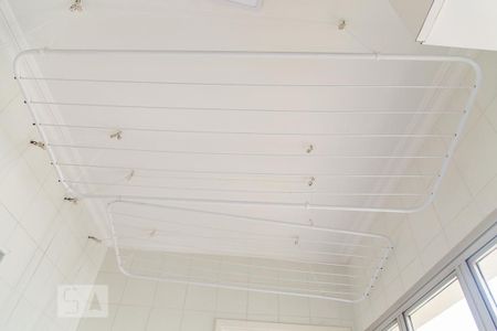 Apartamento à venda com 220m², 4 quartos e 3 vagas Apartamento à venda com 220m², 4 quartos e 3 vagasÁrea de serviço - Varal