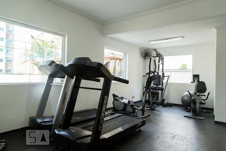 Apartamento à venda com 220m², 4 quartos e 3 vagas Apartamento à venda com 220m², 4 quartos e 3 vagasÁrea comum - Academia