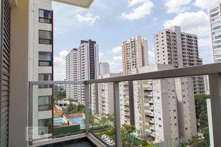 Apartamento à venda com 220m², 4 quartos e 3 vagas Apartamento à venda com 220m², 4 quartos e 3 vagasVaranda da suíte