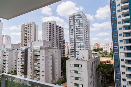 Apartamento à venda com 220m², 4 quartos e 3 vagas Apartamento à venda com 220m², 4 quartos e 3 vagasVista da suíte