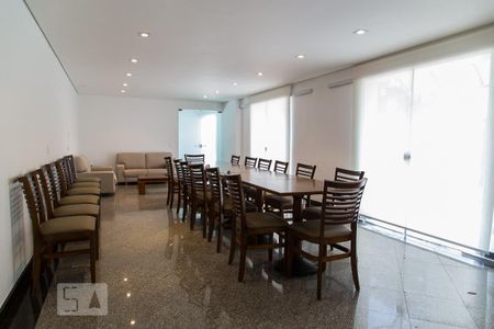 Apartamento à venda com 220m², 4 quartos e 3 vagas Apartamento à venda com 220m², 4 quartos e 3 vagasÁrea comum - Salão de festas