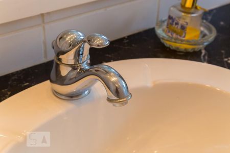 Apartamento à venda com 220m², 4 quartos e 3 vagas Apartamento à venda com 220m², 4 quartos e 3 vagasBanheiro social - Torneira