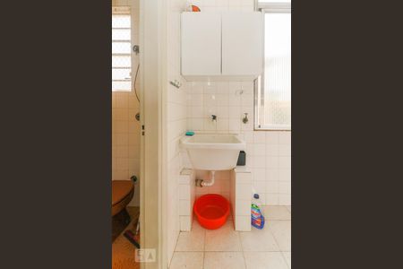 Apartamento para alugar com 119m², 3 quartos e sem vaga Apartamento para alugar com 119m², 3 quartos e sem vagaÁrea de serviço