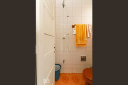 Apartamento para alugar com 119m², 3 quartos e sem vaga Apartamento para alugar com 119m², 3 quartos e sem vagaBanheiro de serviço