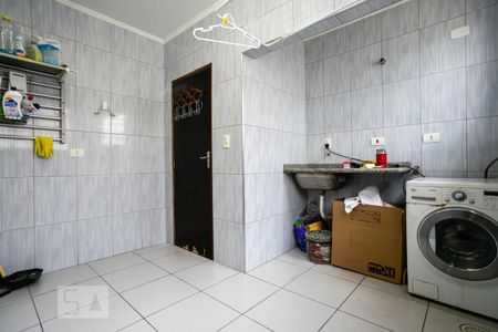 Casa à venda com 290m², 3 quartos e 2 vagasÁrea de serviço