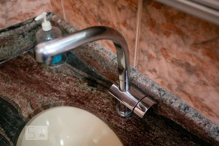 Casa à venda com 290m², 3 quartos e 2 vagasBanheiro da Suíte