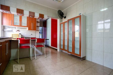 Casa à venda com 290m², 3 quartos e 2 vagasCozinha