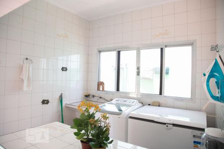 Casa para alugar com 236m², 3 quartos e 4 vagas Casa para alugar com 236m², 3 quartos e 4 vagasArea de Serviço