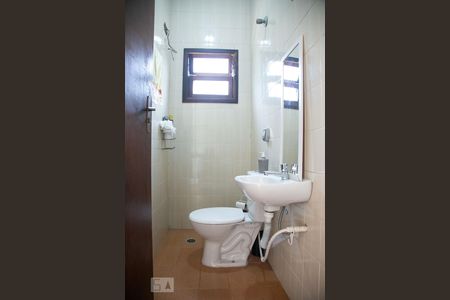 Casa para alugar com 236m², 3 quartos e 4 vagas Casa para alugar com 236m², 3 quartos e 4 vagasLavabo