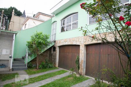 Casa para alugar com 236m², 3 quartos e 4 vagas Casa para alugar com 236m², 3 quartos e 4 vagasGaragem