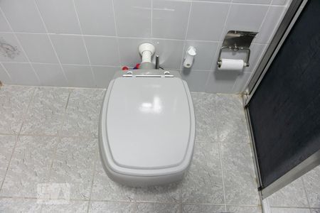 Casa para alugar com 236m², 3 quartos e 4 vagas Casa para alugar com 236m², 3 quartos e 4 vagasBanheiro da Suite