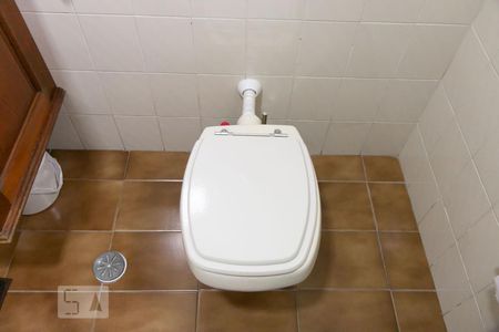 Casa para alugar com 236m², 3 quartos e 4 vagas Casa para alugar com 236m², 3 quartos e 4 vagasBanheiro