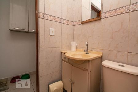 Casa à venda com 50m², 1 quarto e 1 vaga Casa à venda com 50m², 1 quarto e 1 vagaBanheiro