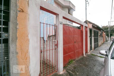 Casa à venda com 50m², 1 quarto e 1 vaga Casa à venda com 50m², 1 quarto e 1 vagaFachada