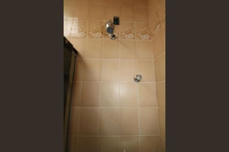 Casa para alugar com 800m², 4 quartos e 6 vagasBanheiro do Quarto 2