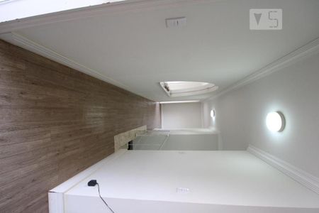 Casa para alugar com 800m², 4 quartos e 6 vagasCorredor