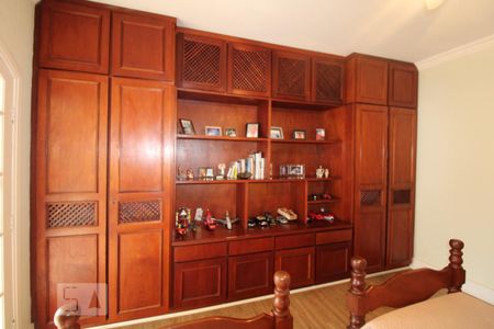 Casa para alugar com 800m², 4 quartos e 6 vagasQuarto 2