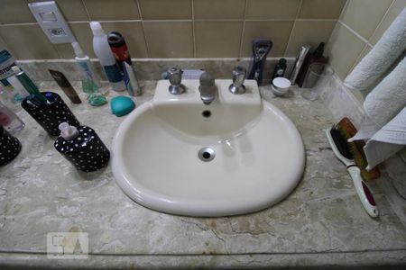 Casa para alugar com 800m², 4 quartos e 6 vagasBanheiro do Quarto 4