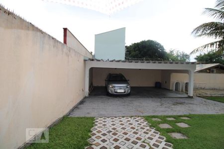 Casa para alugar com 800m², 4 quartos e 6 vagasGaragem (fundos)