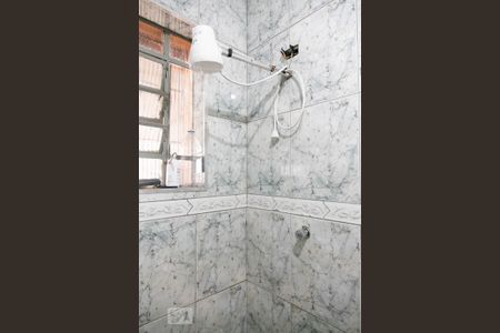 Casa à venda com 250m², 2 quartos e 4 vagas Casa à venda com 250m², 2 quartos e 4 vagasBanheiro 1