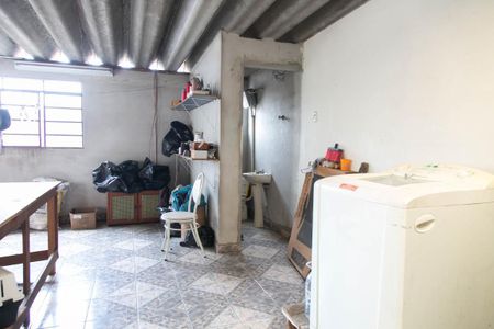 Casa à venda com 250m², 2 quartos e 4 vagas Casa à venda com 250m², 2 quartos e 4 vagasÁrea de Serviço