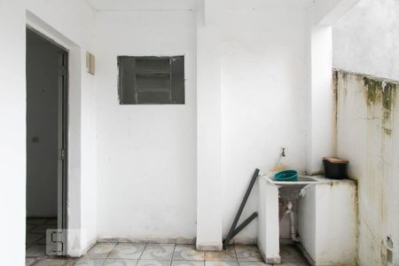 Casa à venda com 250m², 2 quartos e 4 vagas Casa à venda com 250m², 2 quartos e 4 vagasÁrea de Serviço da Edicula