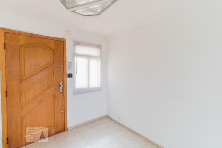 Sala de apartamento para alugar com 2 quartos, 56m² em Conjunto Habitacional Padre José de Anchieta, São Paulo