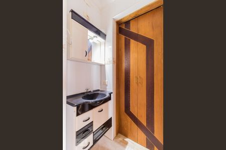 Apartamento para alugar com 56m², 2 quartos e 1 vaga Apartamento para alugar com 56m², 2 quartos e 1 vagaBanheiro