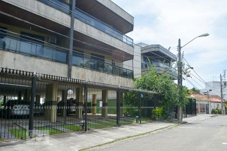 Apartamento à venda com 290m², 4 quartos e 5 vagas Apartamento à venda com 290m², 4 quartos e 5 vagasFachada do prédio