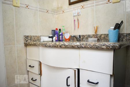 Apartamento à venda com 290m², 4 quartos e 5 vagas Apartamento à venda com 290m², 4 quartos e 5 vagasQuarto 3 - Banheiro